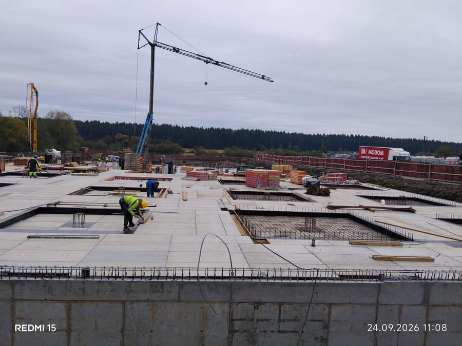 Deskowanie stropu nad garażem podziemnym Nowatorskich Term